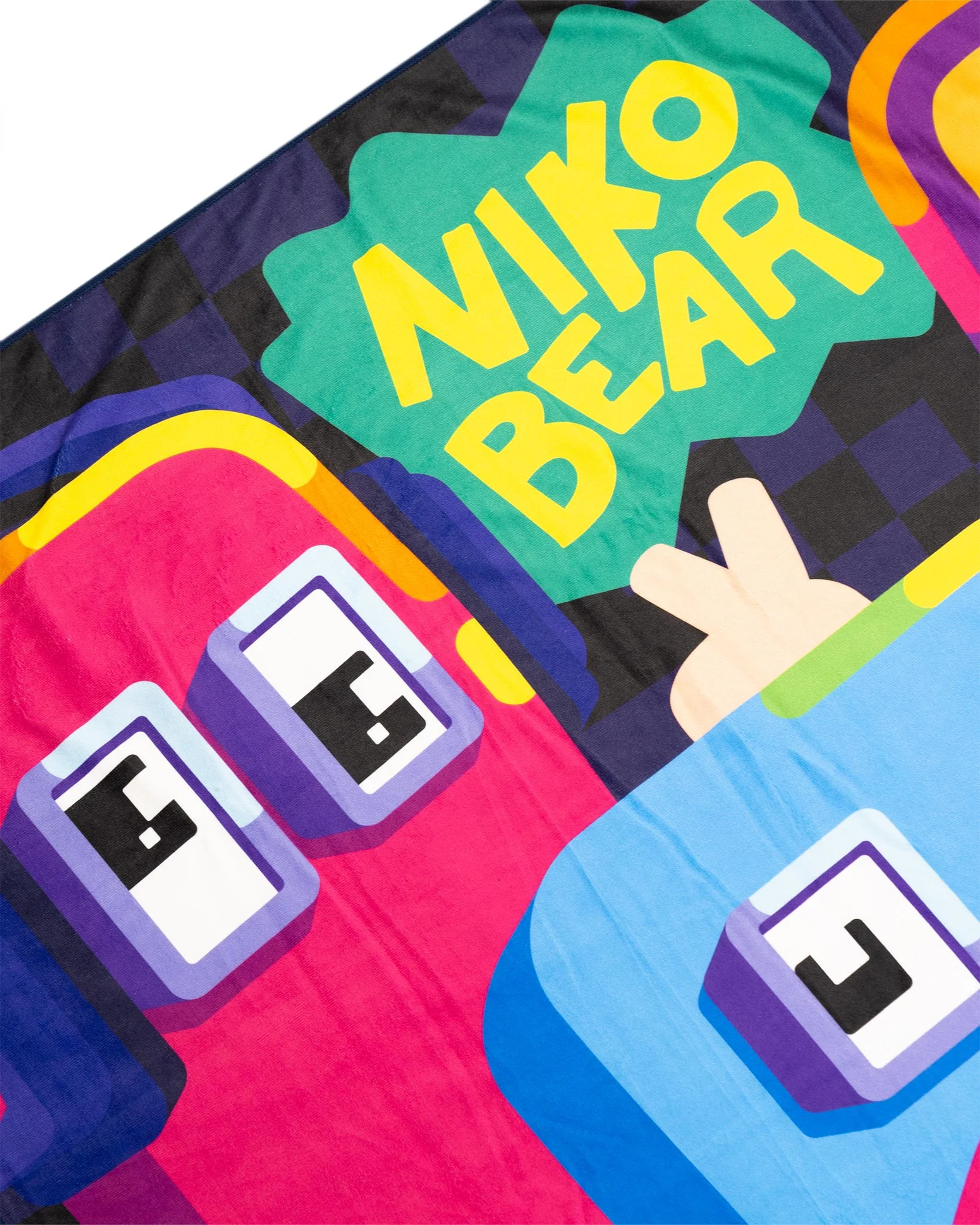 Niko & Rainbow Ghosts Friends Towel - Image 3