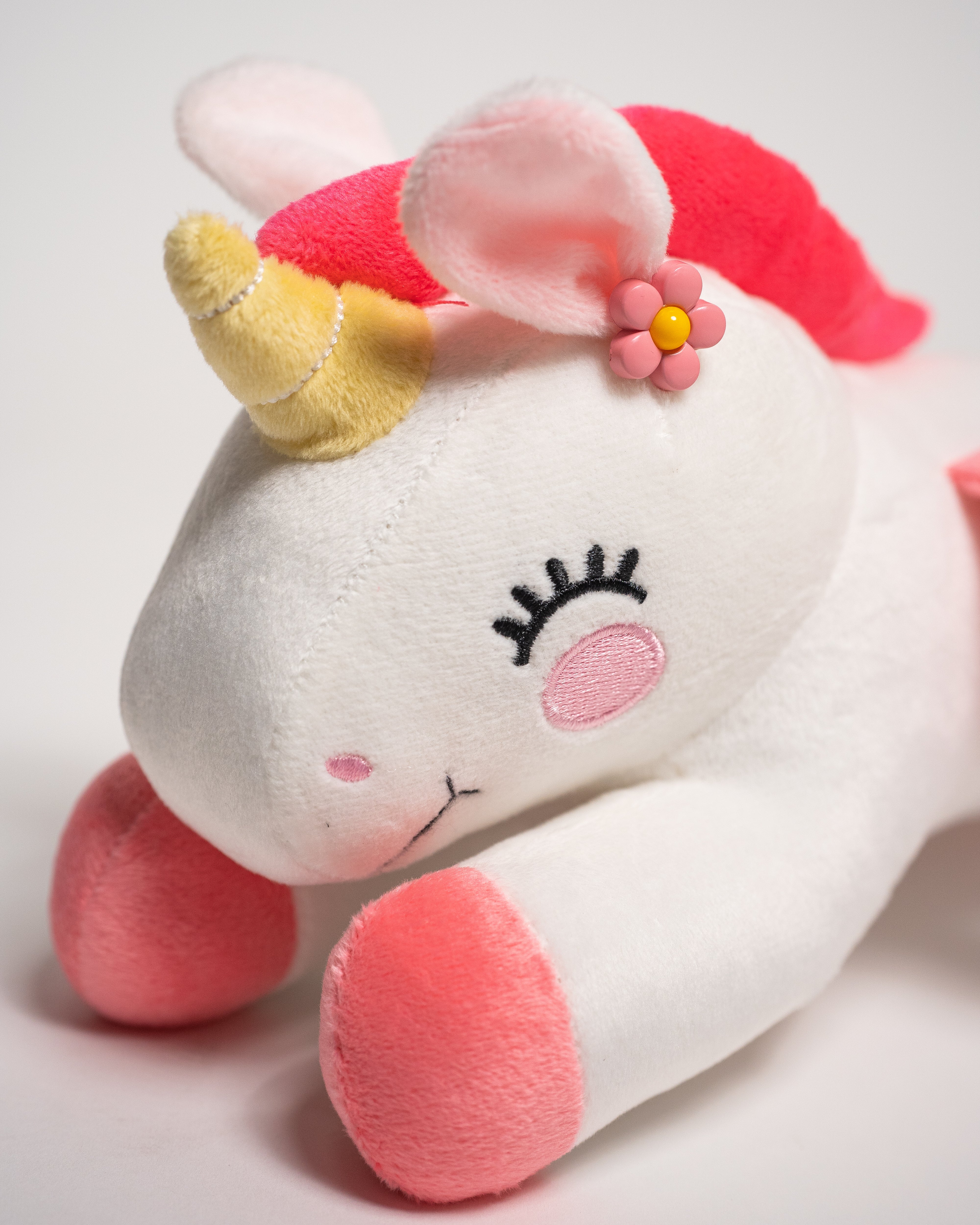 Lost in the Movies Rainbow Unicorn Plushie - Image 3