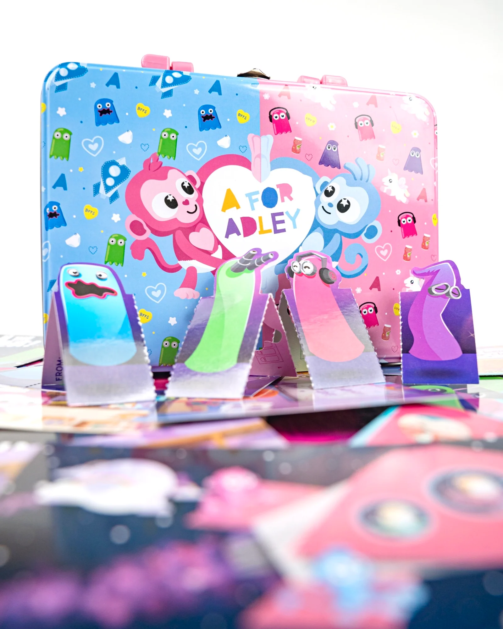 Baby Monkey Buddies Valentines Carrying Case (w/Valentines Cards) - Image 4